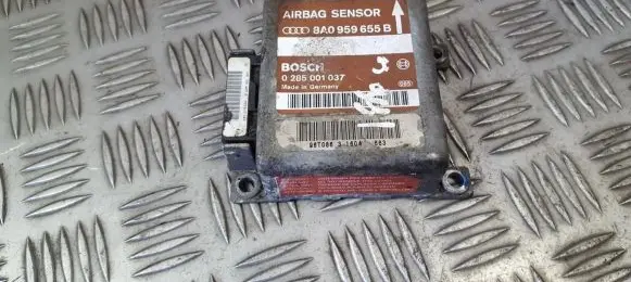 Audi A4 S4 B5 8D Airbag control unit/module 8a0959655b 0285001037