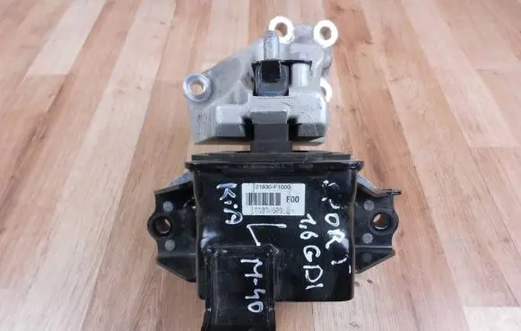 KIA Sportage Gearbox mount 21830F1000