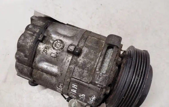 Opel Zafira B Air conditioning (A/C) compressor (pump) 09225560 008450230