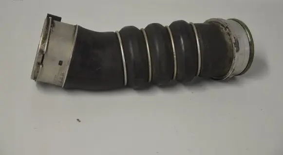 Intercooler hose/pipe