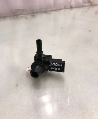 Citroen Berlingo Vacuum valve 9810806380