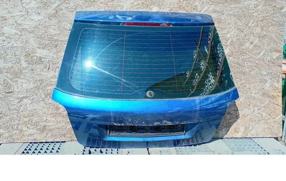 Audi A3 S3 8P Front vent window/glass (coupe) 