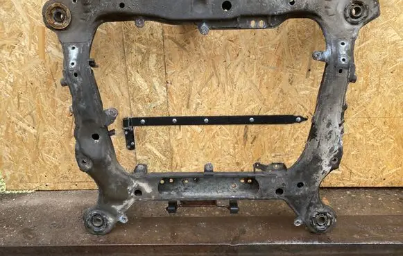 Volvo XC90 Front subframe 