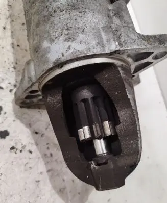 Subaru Impreza III Starter motor 23300AA620 M002T89071