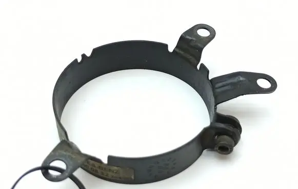 Chrysler 300 - 300C Fuel filter bracket/mount holder a6420900852