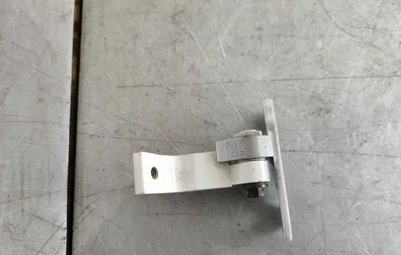 Volvo XC60 Rear door upper hinge 31468520