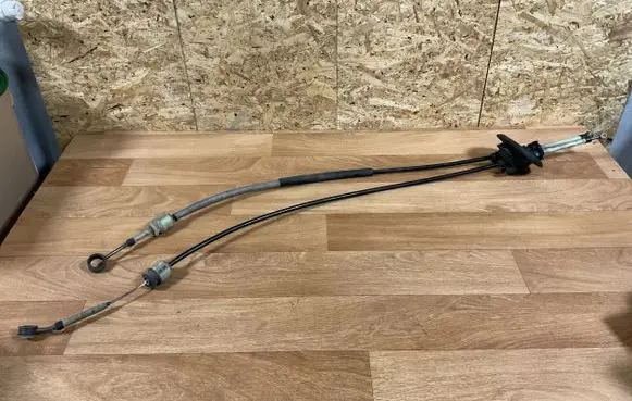 Citroen C4 I Gear shift cable linkage 