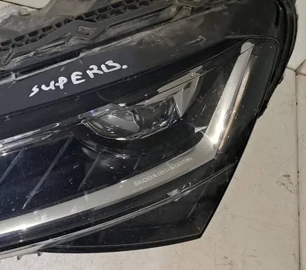 Skoda Superb B8 (3V) Headlight/headlamp 09202000 3V1941015D MDE9224301