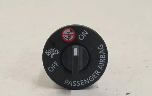 Renault Captur II Passenger airbag on/off switch 681991670R A2122007595