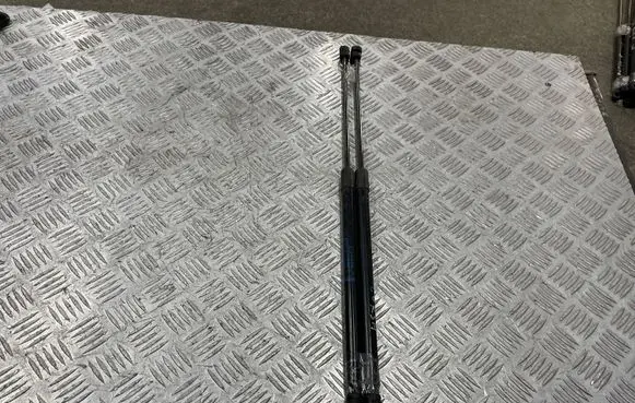 Opel Corsa E Tailgate/trunk strut/damper 182537