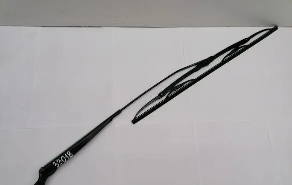Mercedes-Benz Vaneo W414 Front wiper blade arm A1688200644