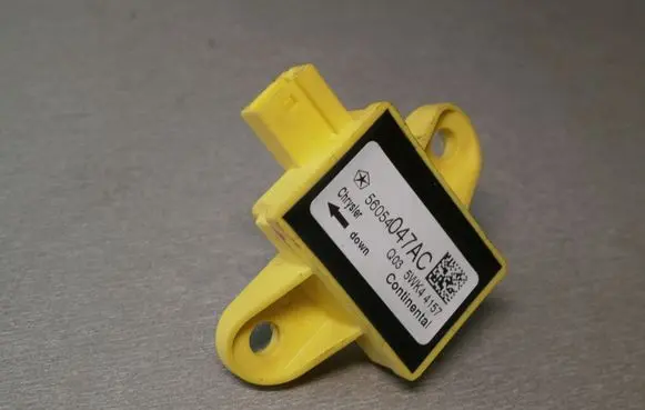 Fiat Freemont Airbag deployment crash/impact sensor 56054047AC 5WK44157