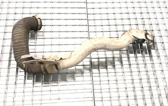 Volvo V70 Air intake hose/pipe