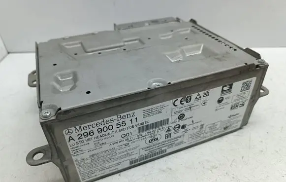 Radio/CD/DVD/GPS head unit