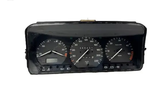 Volkswagen PASSAT B4 Speedometer (instrument cluster) 3A0919033C