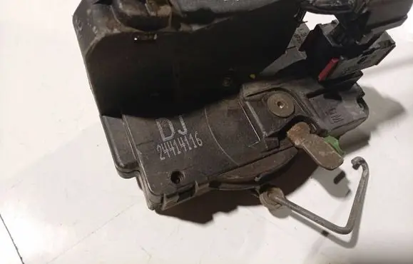 Opel Zafira A Front door lock 24414116
