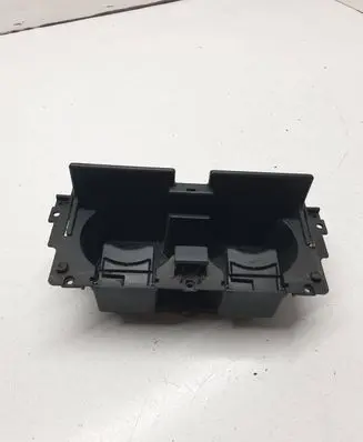 Suzuki Grand Vitara II Cup holder back 