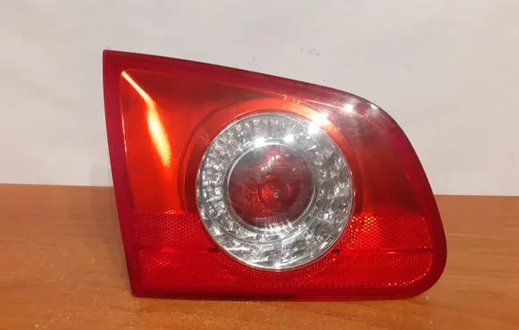 Volkswagen PASSAT B6 Tailgate rear/tail lights 77449002