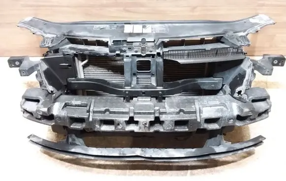 Volkswagen PASSAT B6 Radiator support slam panel