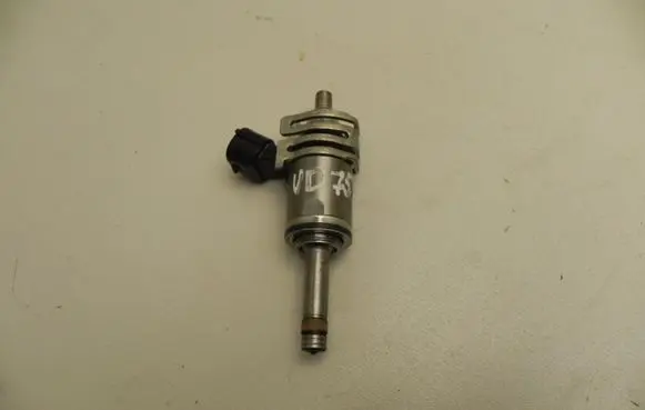 Lexus IS III XE30 Fuel injector 2325031120 VD7522