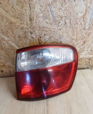 Toyota Avensis Verso Rear/tail lights E138938 4457