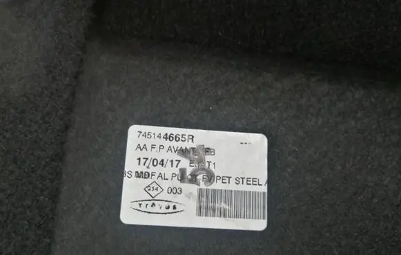 Renault Megane IV Trunk/boot mat liner 745144665R