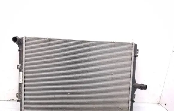 Volkswagen PASSAT B7 Coolant radiator 3C0121253AR