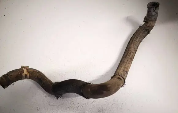 Toyota RAV 4 (XA30) Engine coolant pipe/hose