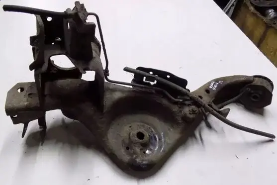 Nissan Qashqai Rear control arm