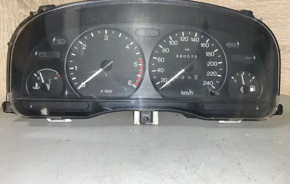 Ford Mondeo Mk III Speedometer (instrument cluster) 98BB10849