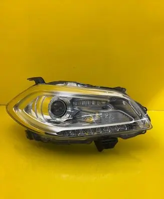 Suzuki SX4 S-Cross Headlight/headlamp 100-17735