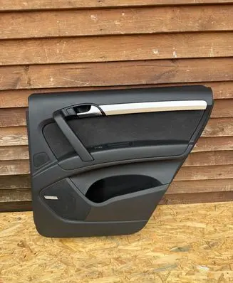 Audi Q7 4L Rear door card panel trim 4L0867306 P0110467 T0022508