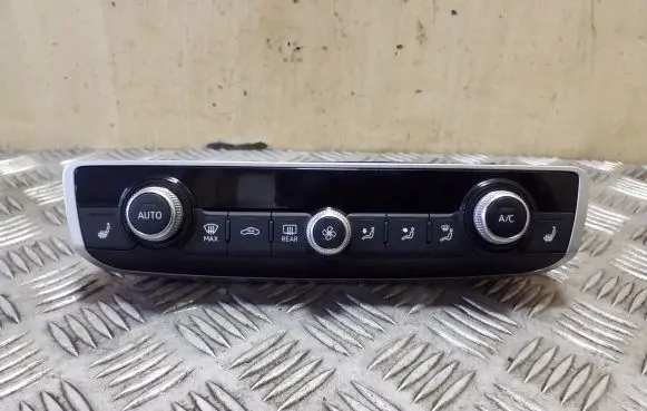 Audi A3 S3 8V Climate control unit 8V0820043R