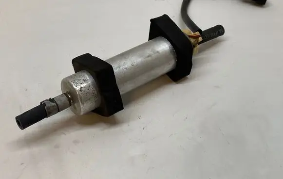 Audi A6 S6 C6 4F Fuel injection high pressure pump 8K0906095B