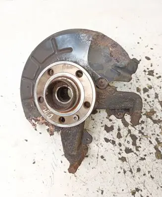 Volkswagen Polo V 6R Front wheel hub