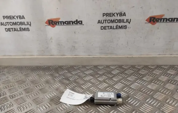 BMW 5 G30 G31 G38 USB control unit 9355549