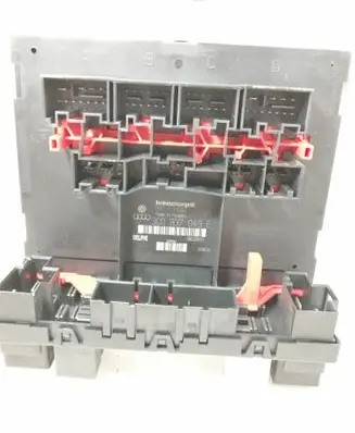 Volkswagen PASSAT B6 Comfort/convenience module 3C0937049E