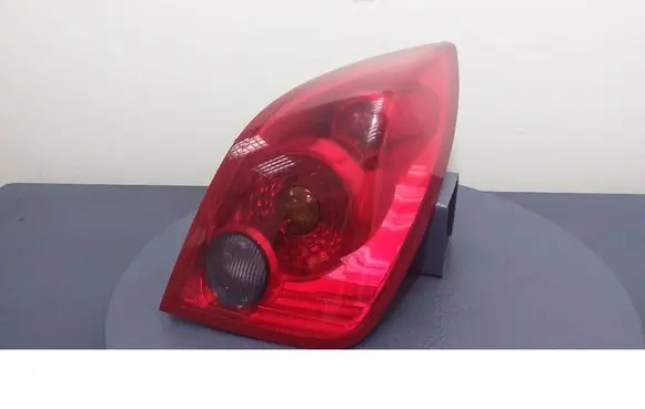 Nissan Primera Rear/tail lights 89077068