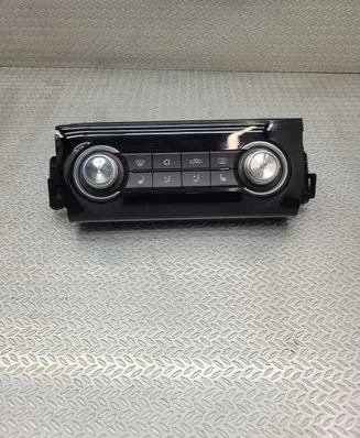 MG ZS Climate control unit 10538537