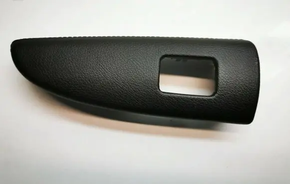Mercedes-Benz S W221 Front door window switch trim A2217200389