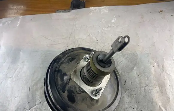Opel Vectra C Brake booster 24433100