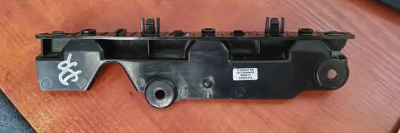 Renault Master III Fender mounting bracket 960160146R