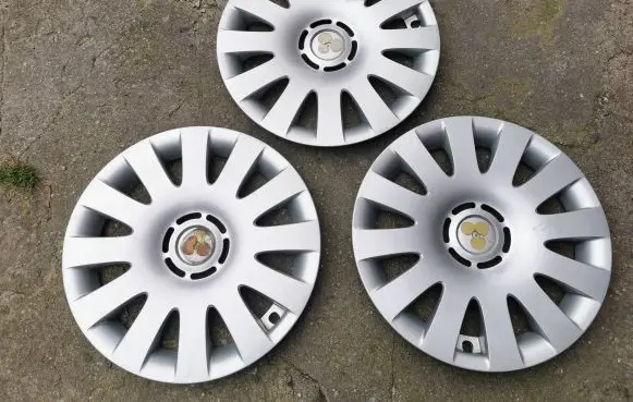 BMW 3 E46 R16 wheel hub/cap/trim 3613-6761340
