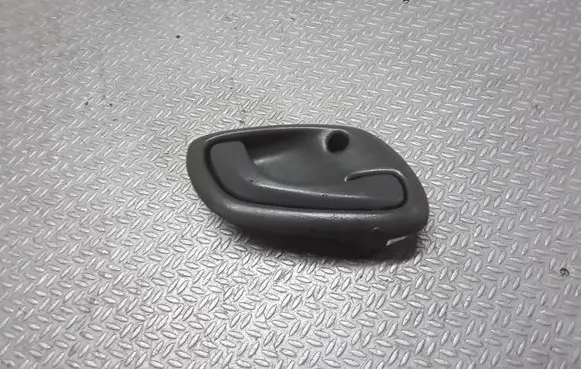 Suzuki Grand Vitara I Rear door interior handle