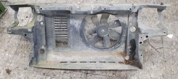 Volkswagen Golf III Radiator support slam panel