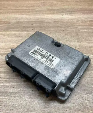 Audi A4 S4 B5 8D Engine control unit/module ECU 038906018S 0281001721