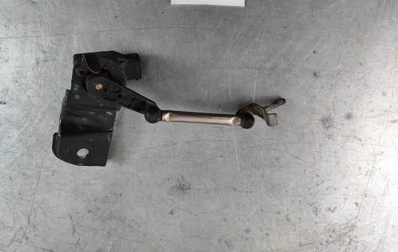 Mercedes-Benz S W221 Air suspension front height level sensor a0105427717