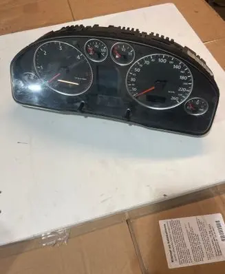 Audi A6 Allroad C5 Speedometer (instrument cluster) 4B0920933M