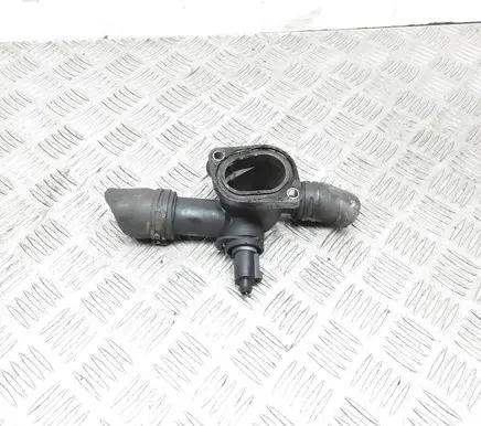 Volkswagen Jetta V Thermostat/thermostat housing 06A121133AC