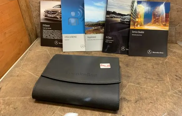 Mercedes-Benz E C207 W207 User manual 